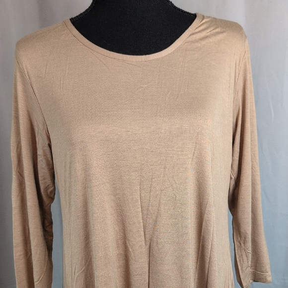 Simply Southern Tan Tunic Top - Picture 4 of 8